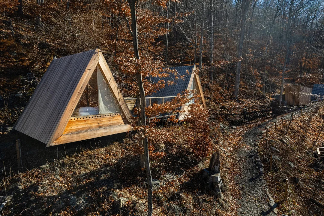 eastwind-hotel-and-bar-oliverea-valley-new-york-a-frame