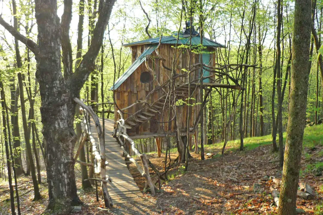 the-treehouse-compound-pawlet-vermont