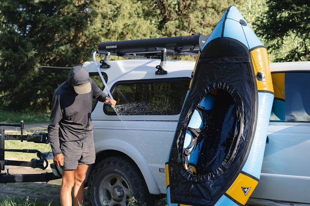 Best-Camping-Showers-Review-Danielle-Vilaplana-Yakima-Roadshower
