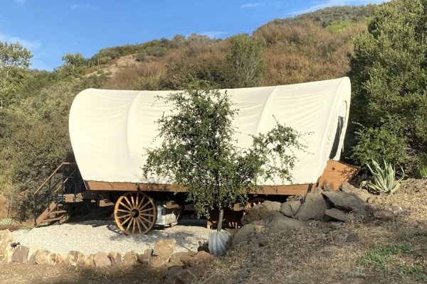 conestoga-covered-wagon-malibu-california