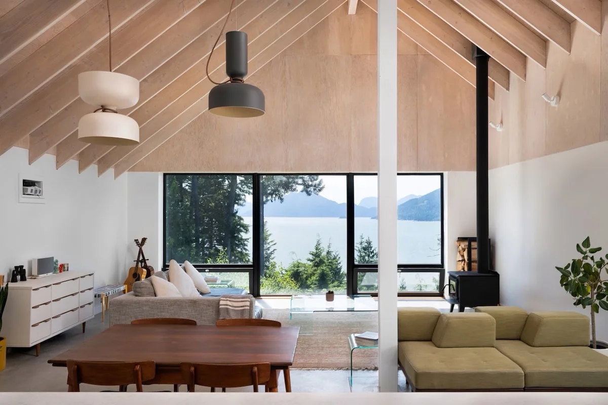 squamish-cabin-rentals-cedar-house