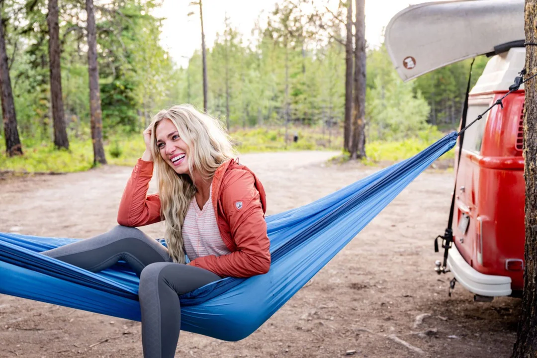 kuhl-transcender-hiking-leggings-lifestyle