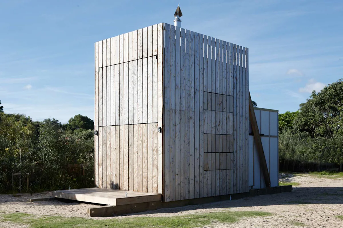 Crosson-Arch-Sled-Hut-4