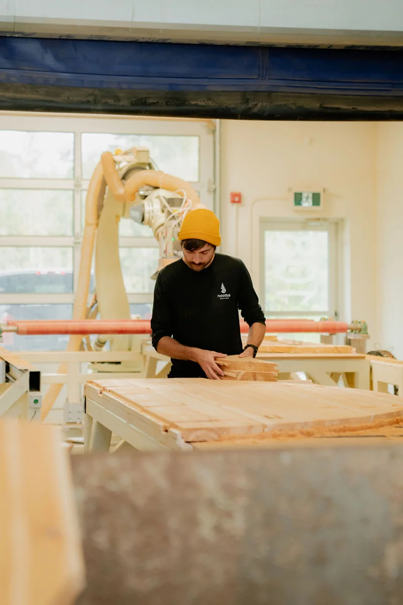 nootka-saunas-warehouse-worker-1