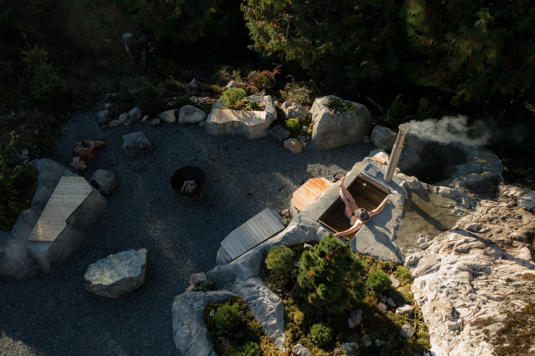 Behind the Design of Goodland & Sculptor Trent Hutton's Dreamy Rock Hot Tub