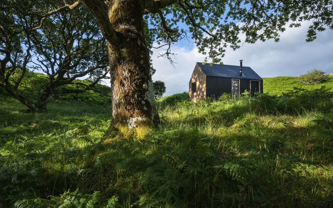 Scotland-Beatha-Bothy-Inverlonan-Exterior-1