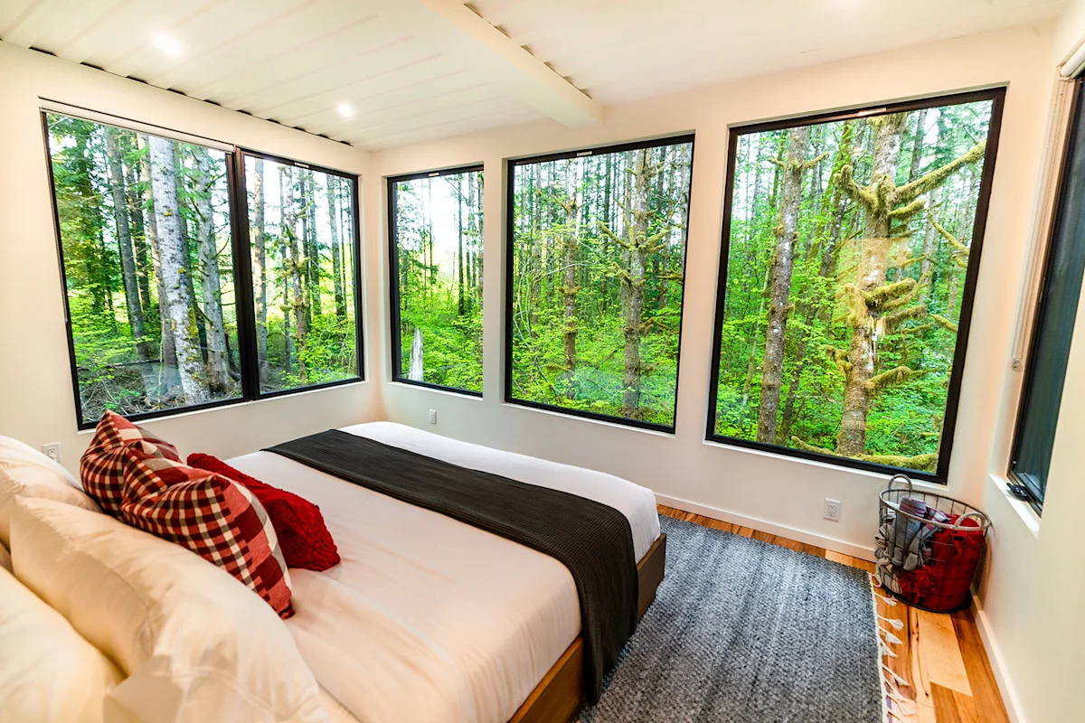 The-Pacific-Bin-Container-Home-Bedroom-View