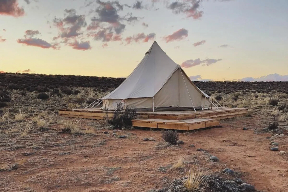 arizona-glamping-shash-dine-tent-exterior