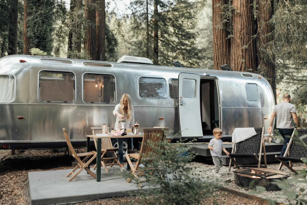 bay-area-glamping-autocamp-exterior
