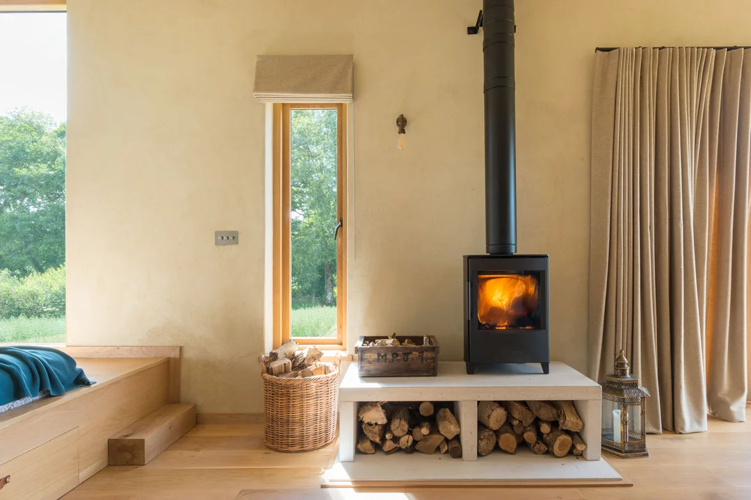 Holly-Water-Cabin-Devon-Out-of-the-Valley-4