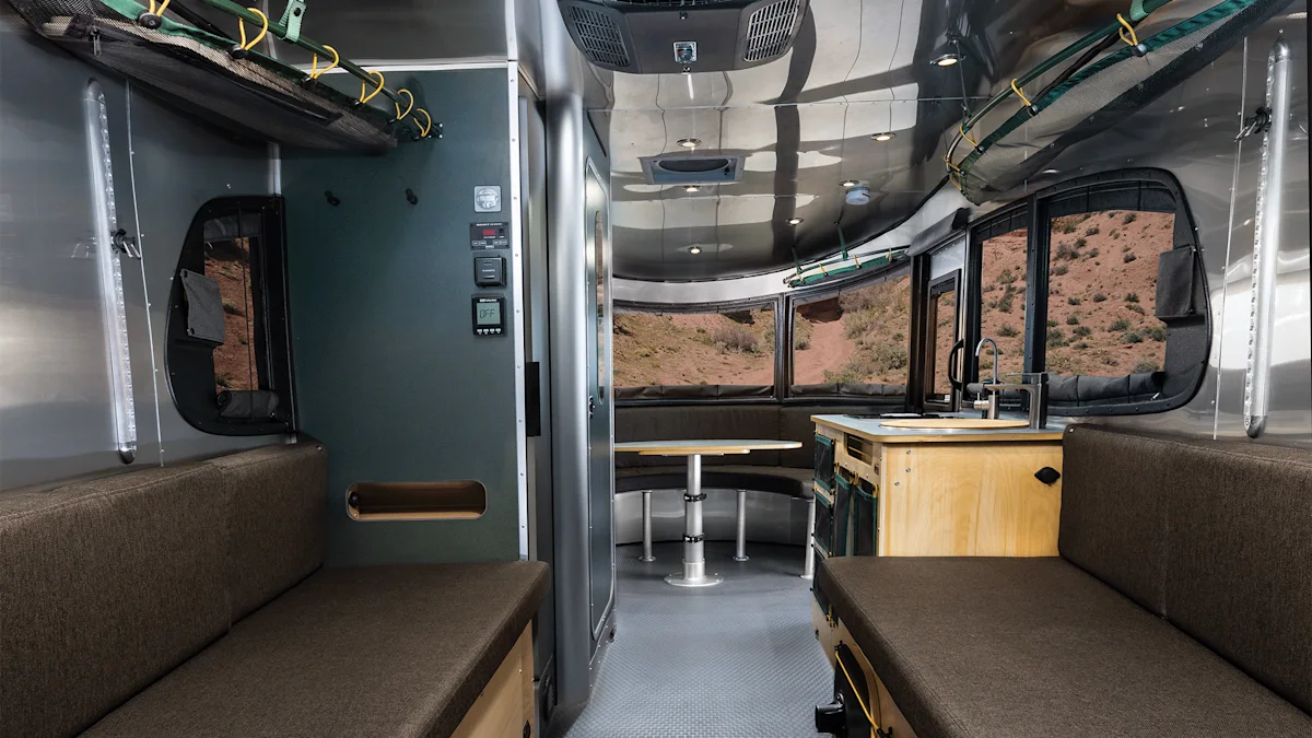 REI-Basecamp-20X-interior