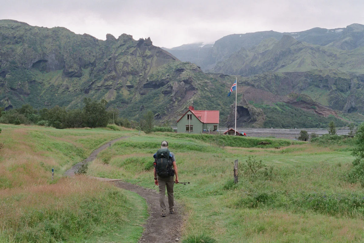 alex-eaton-laugavegur-trail-iceland-grassy-hut