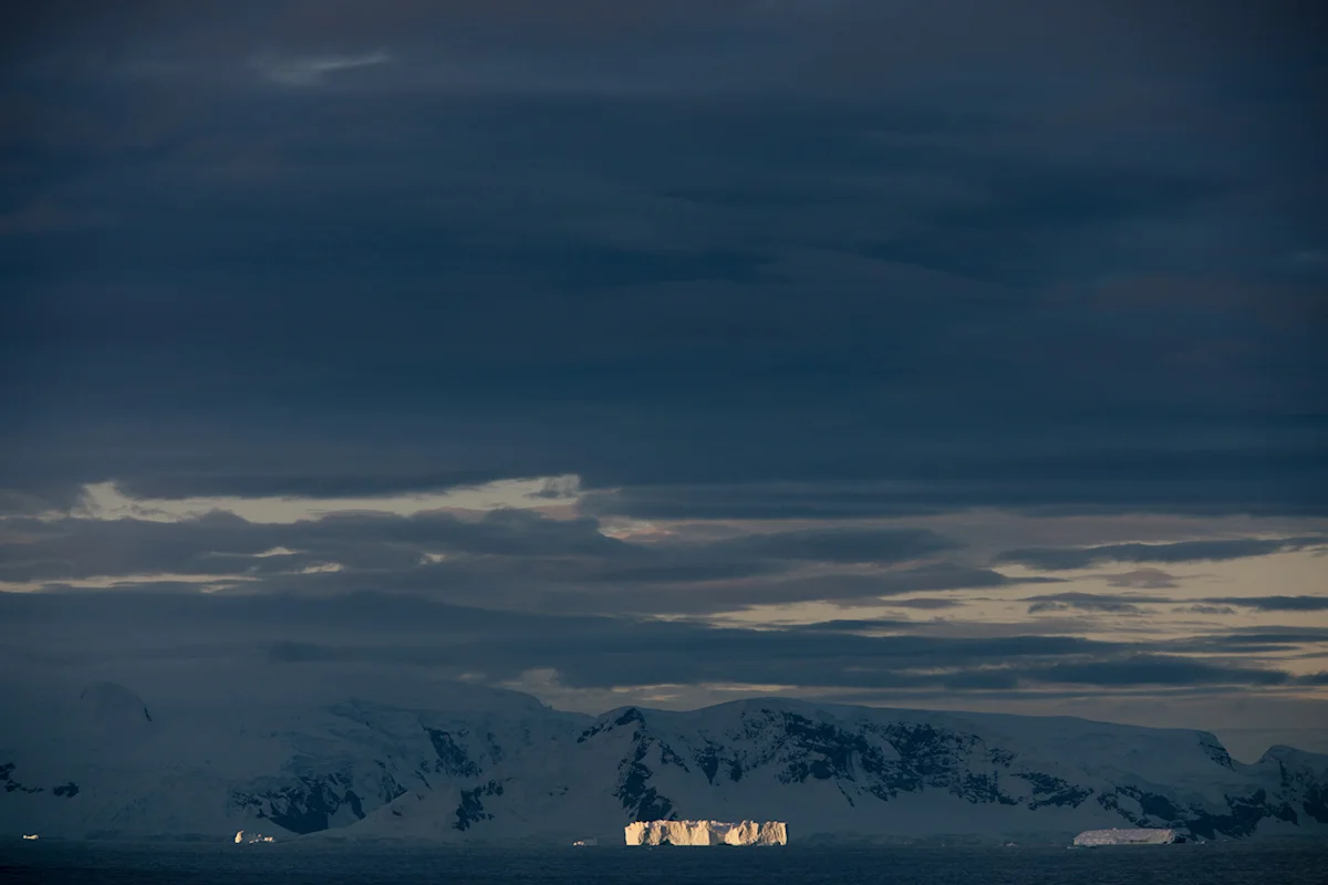 Jenn-Emerling-Antarctica-light9