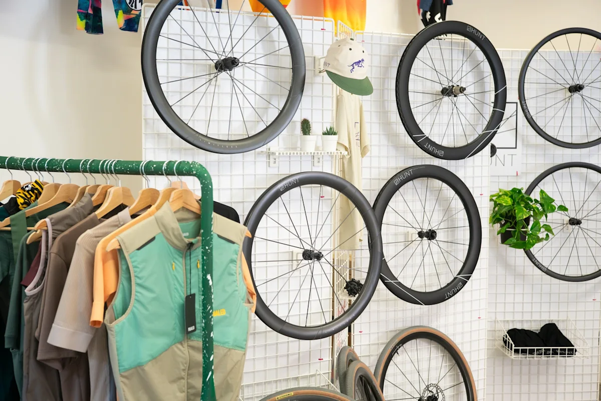 team-dream-bicycling-team-tirano-pop-up-wheels-in-store