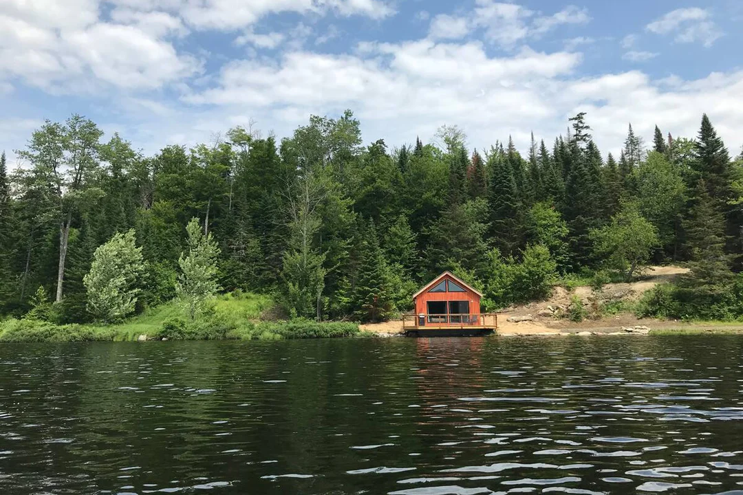 Northern-Vermont-Cabins-Wolcott-Boathouse-1