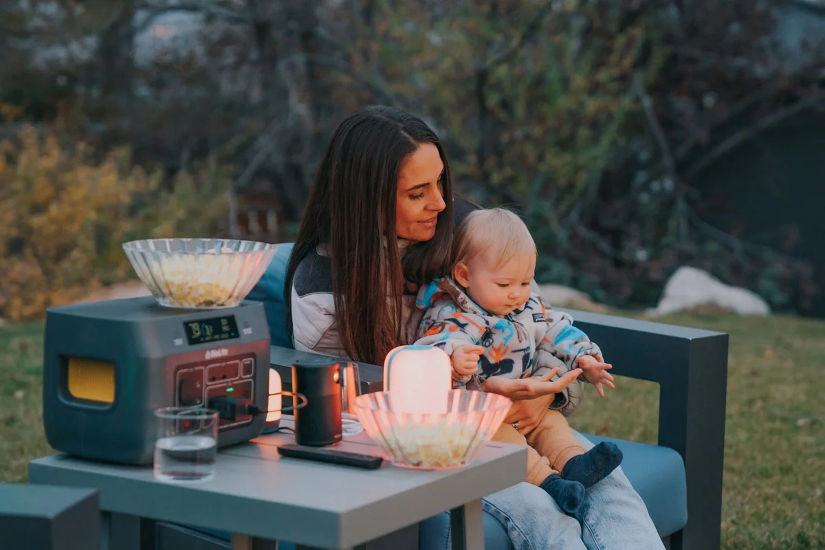biolite-basecharge-lifestyle-picnic