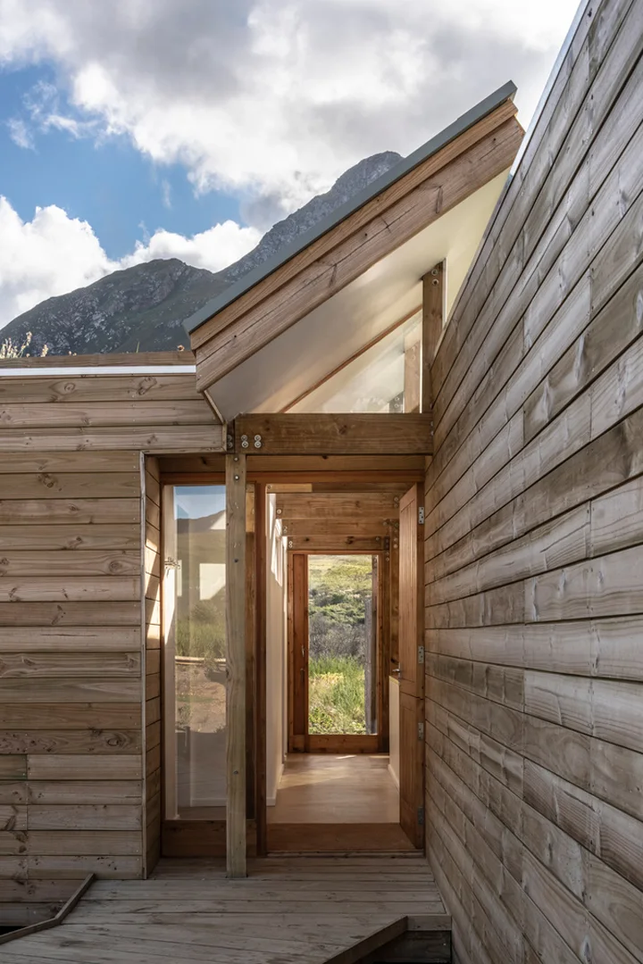 Kogelberg-Cabins-South-Africa-KLG-Architects-6
