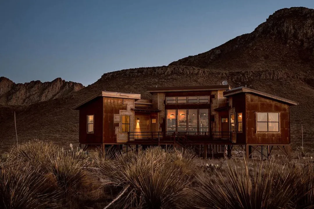 boca-de-la-roca-lodge-cabin-brewster-country-texas