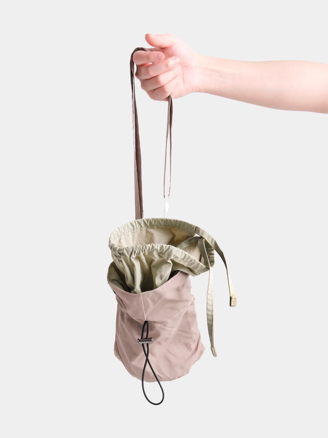 Atlas-Awan-Chalk-Bag