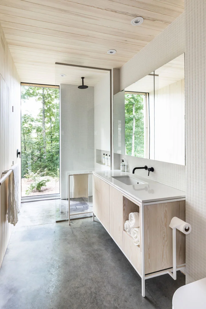Quebec-Hinter-Hinterhouse-Menard-Dworkind-Interior