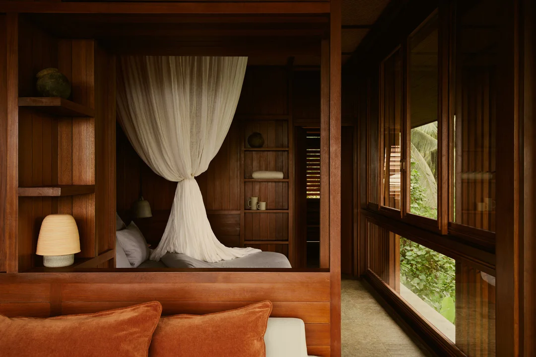 lost-lindenberg-pekutata-bali-indonesia-surf-bedroom