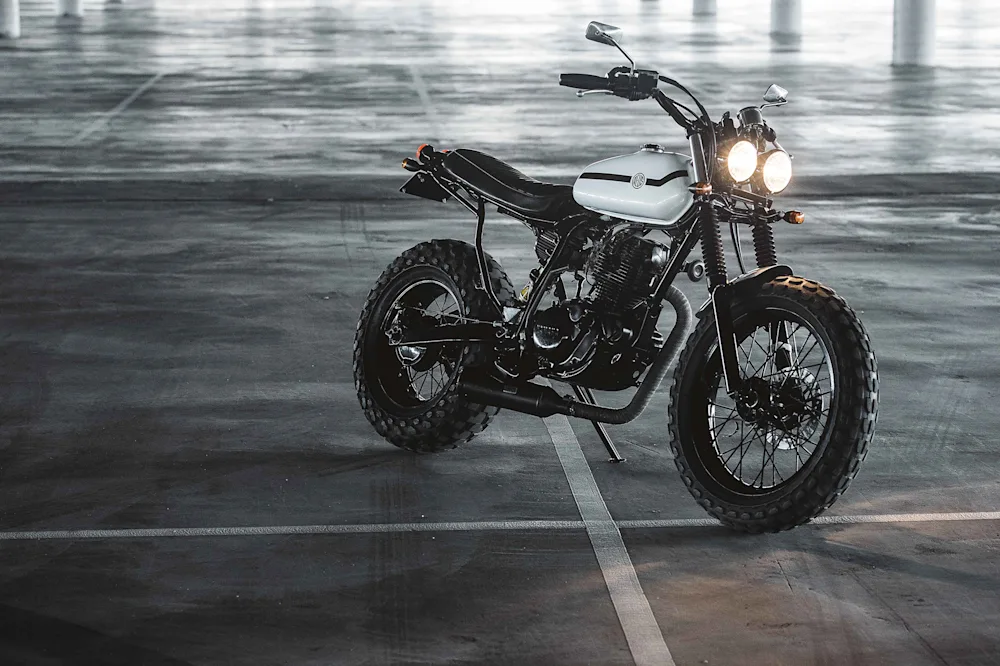 Deus Ex Machina's Two-Up Scrambler Build
