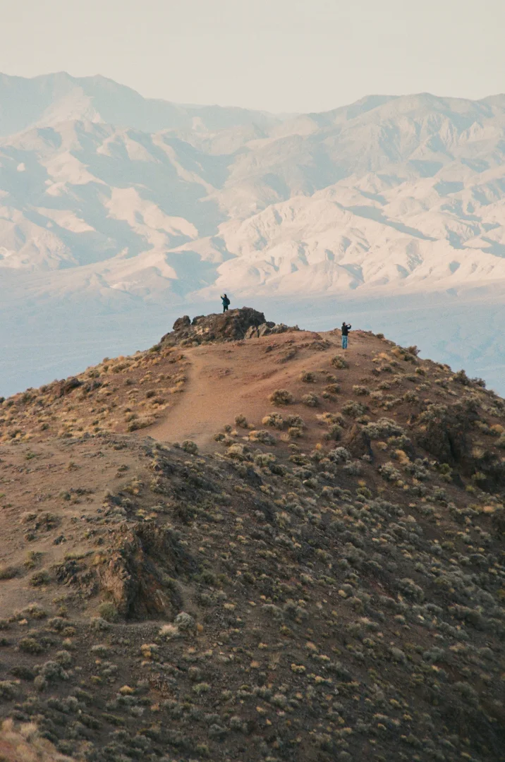 bullion-death-valley-california-hikers-hill