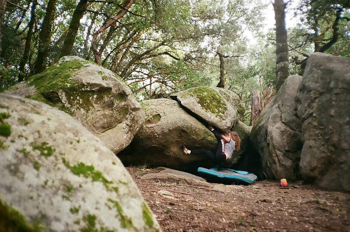 Nic-Sabo-Castle-Rock-Climbing-Field-Mag-20