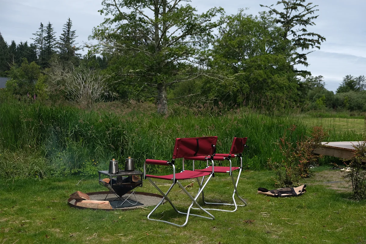 Snow-Peak-Campfield-Amelia-Arvesen-jyubako-seating