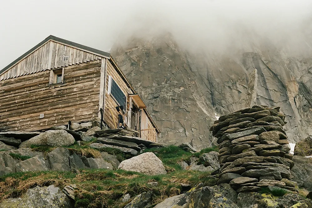How to Visit Refuge Charpoua, the Century-old Mountain Hut of Chamonix
