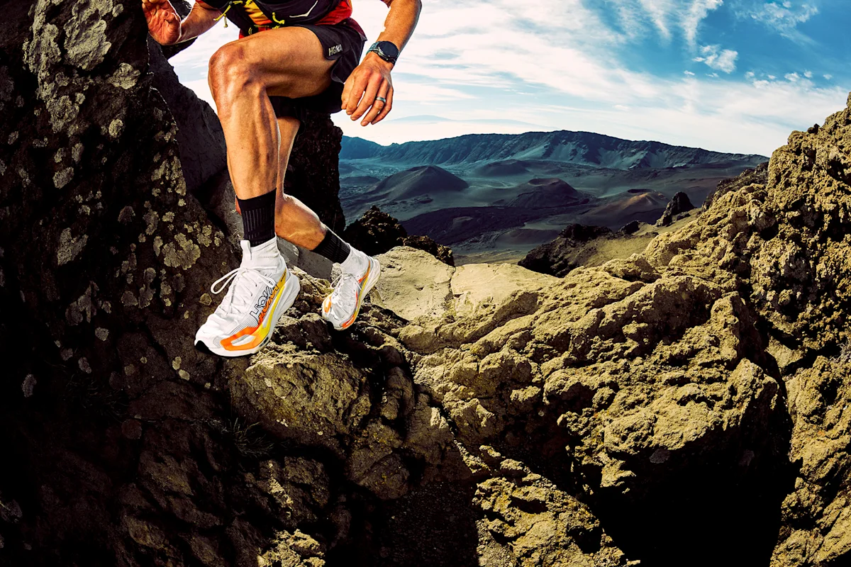 hoka-tecton-x-4-racer-running-horizontal