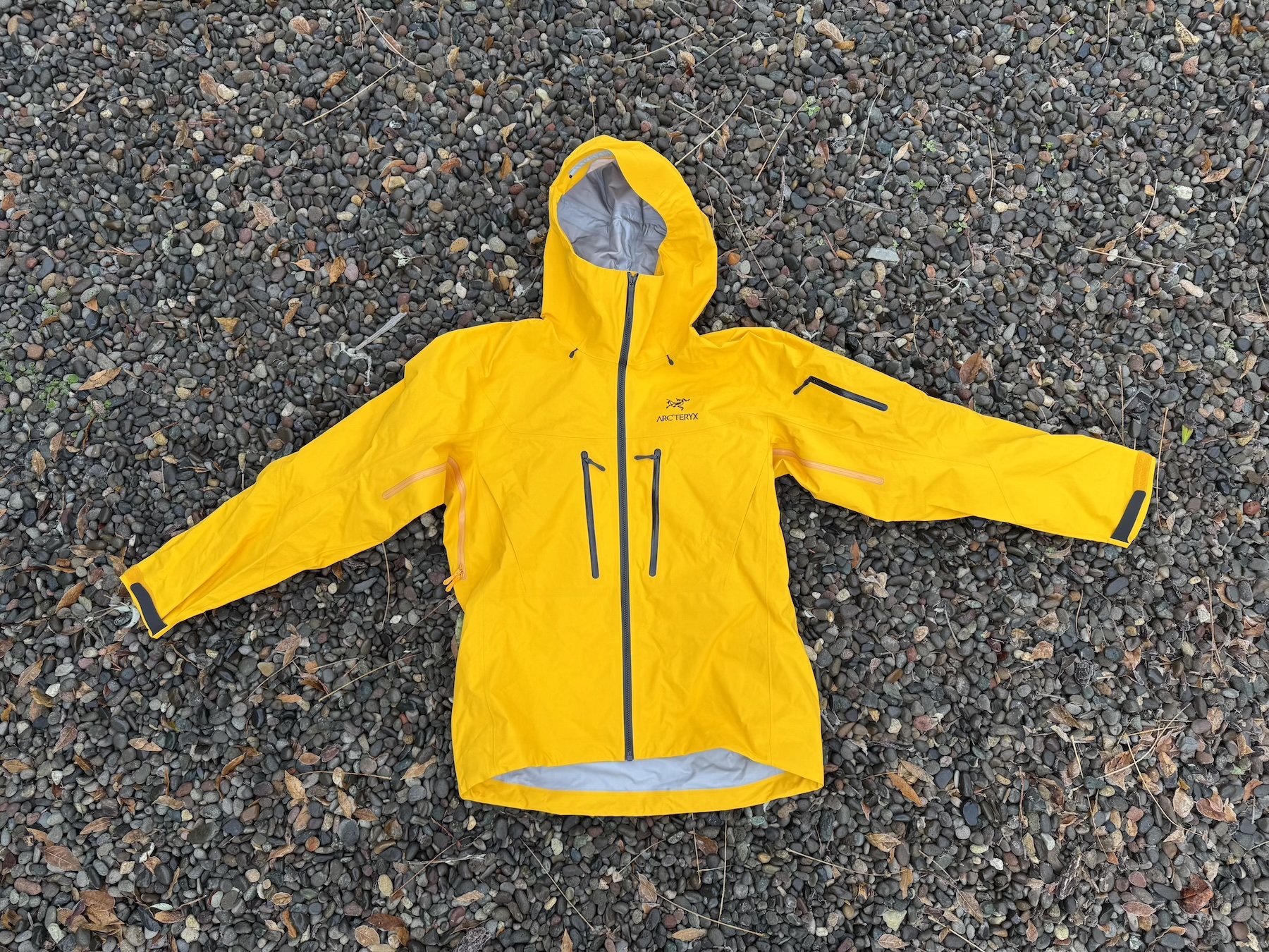 ARC'TERYX AIpha α SV Arc'teryx Men's Alpha SV Jacket