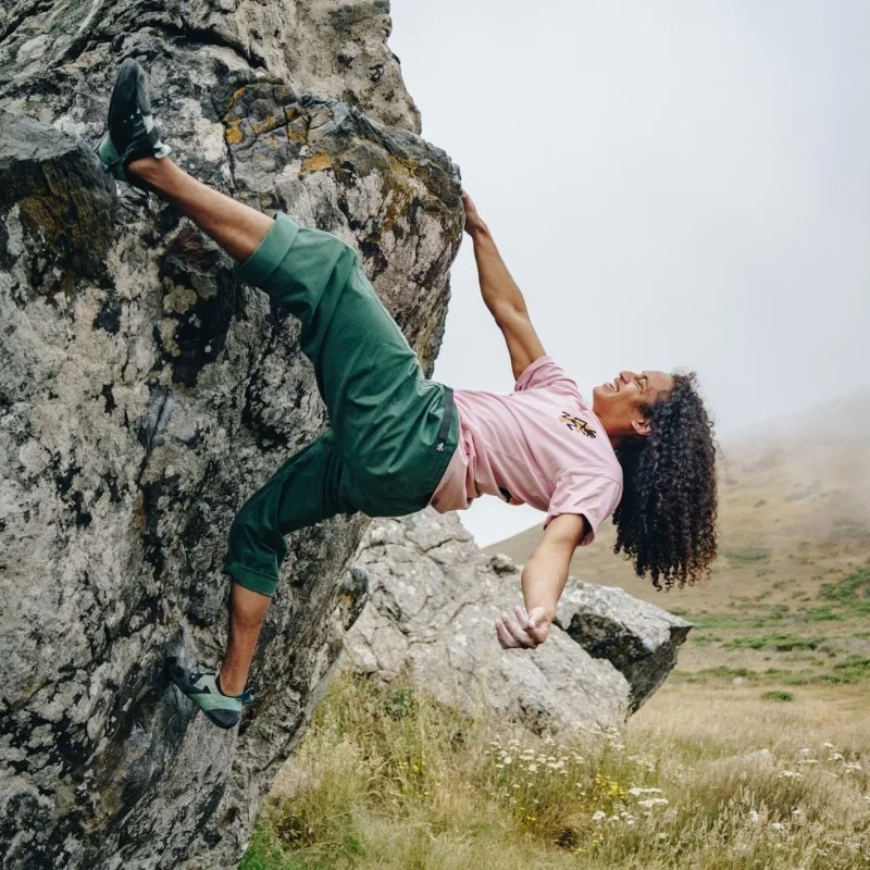 Gramicci-Parks-Project-bouldering