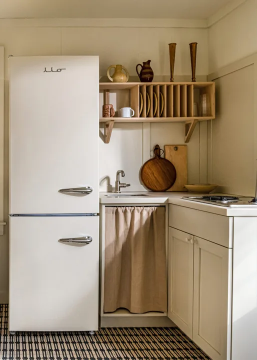 camptown-leeds-new-york-cabin-kitchenette