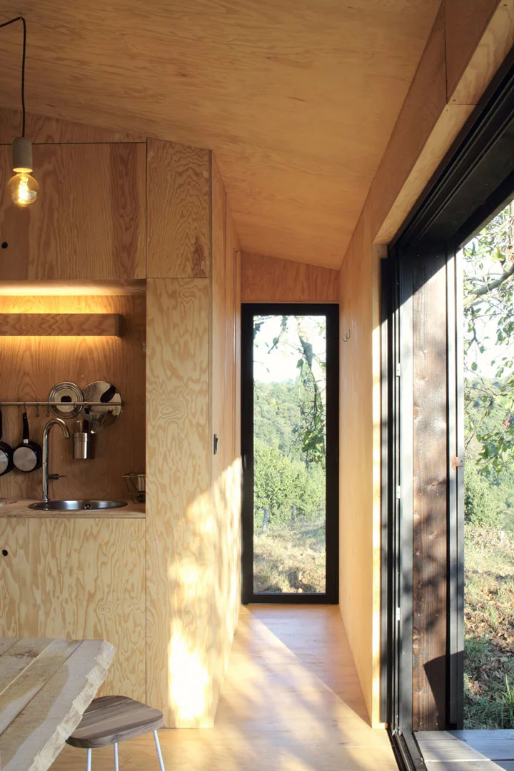 Heva-Cabin-France-A6A-3