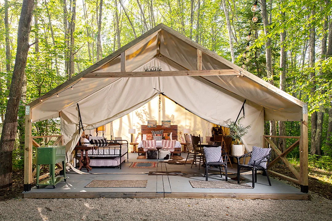 new-england-cabins-sandy-pines-campground-exterior