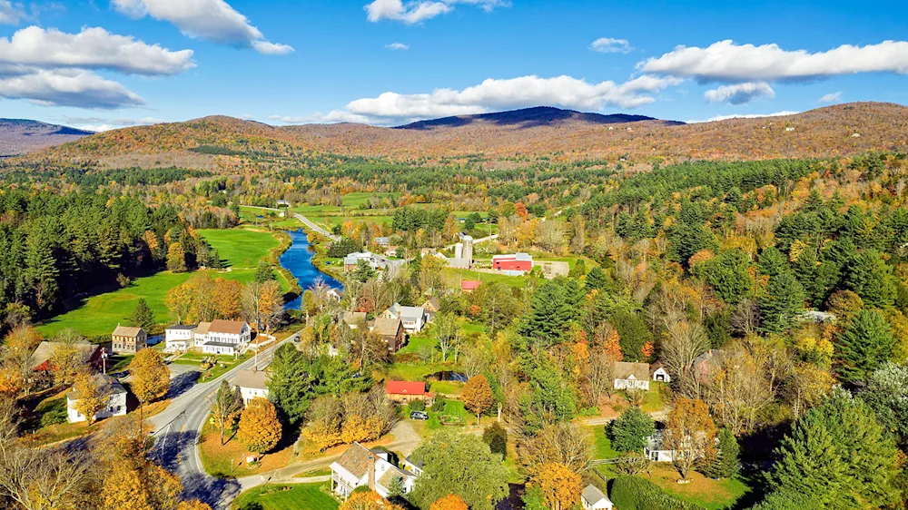 The 11 Best Northern Vermont Cabin Rentals to Visit This Season