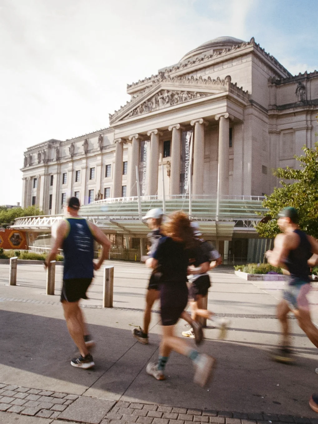 miler-running-dirt-city-recap-brooklyn-museum-vertical