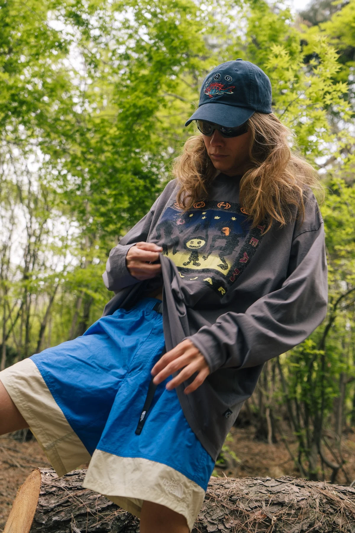 somewhere-outside-brand-profile-baggy-shorts-on-vertical
