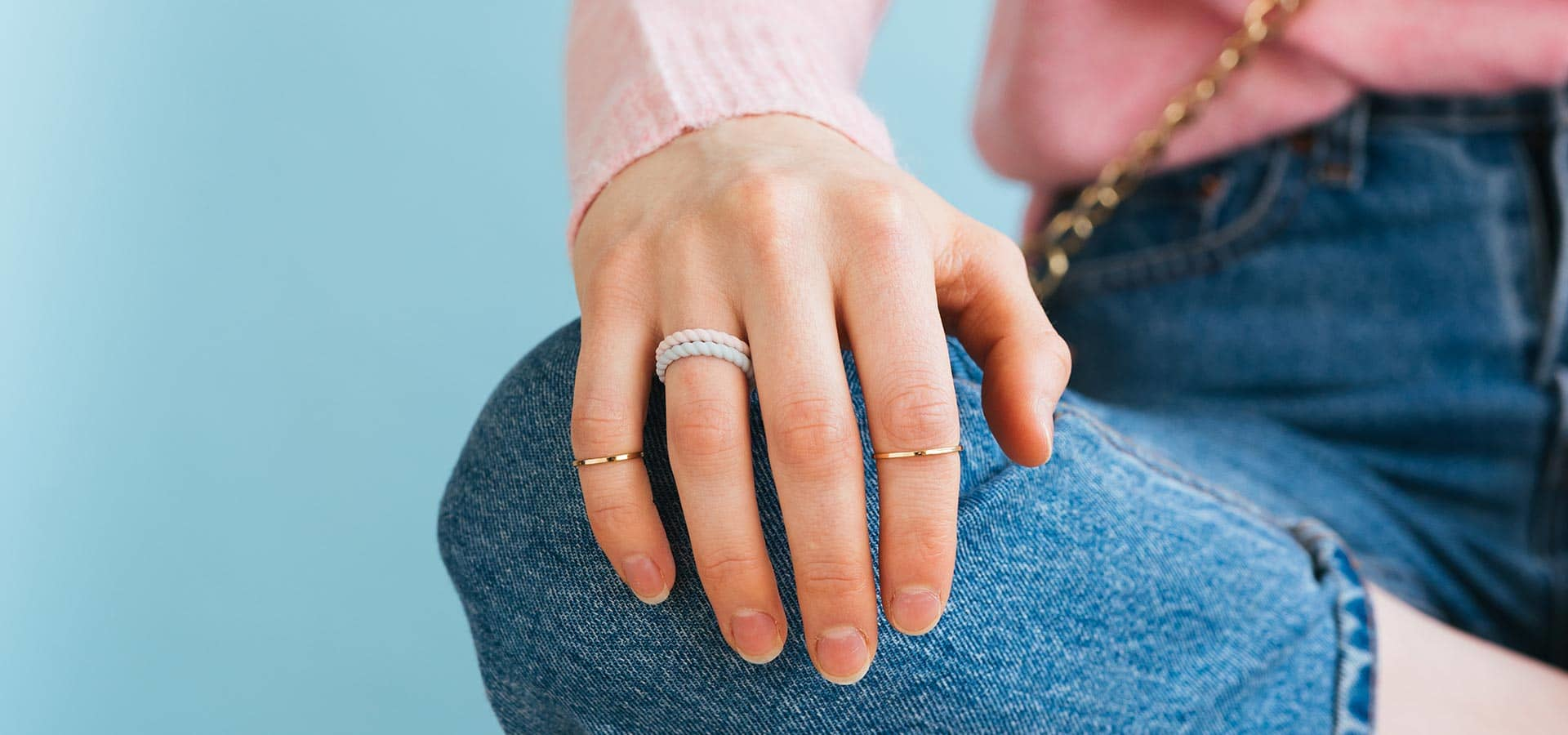 How tight should an engagement ring fit?