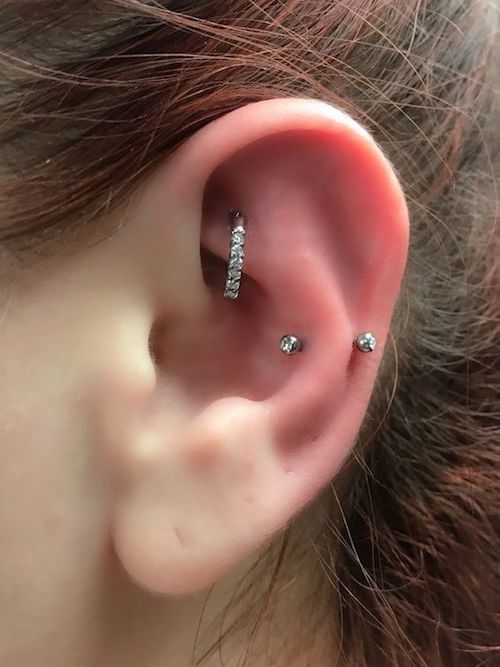 Your Guide To The Ear Piercing Healing Time & After-Care (2024)