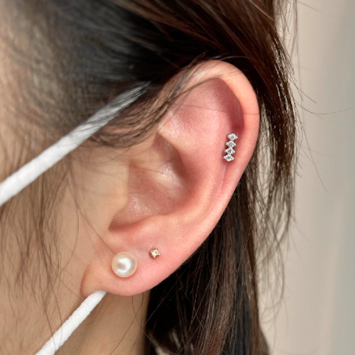Minimalist Curated Ear 4