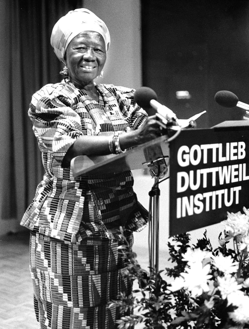 08_Gottlieb-Duttweiler-Preis_Dr-Esther-Ocloo_1993