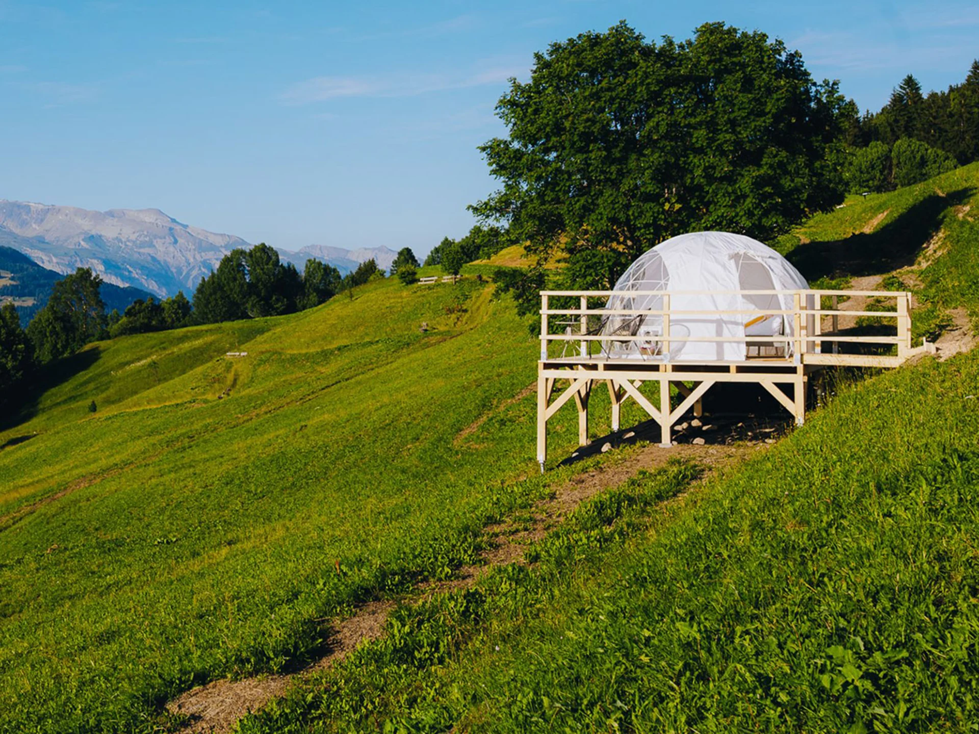 Adventurly Pop-Up Glamping Unterkunft Rufalipark Obersaxen
