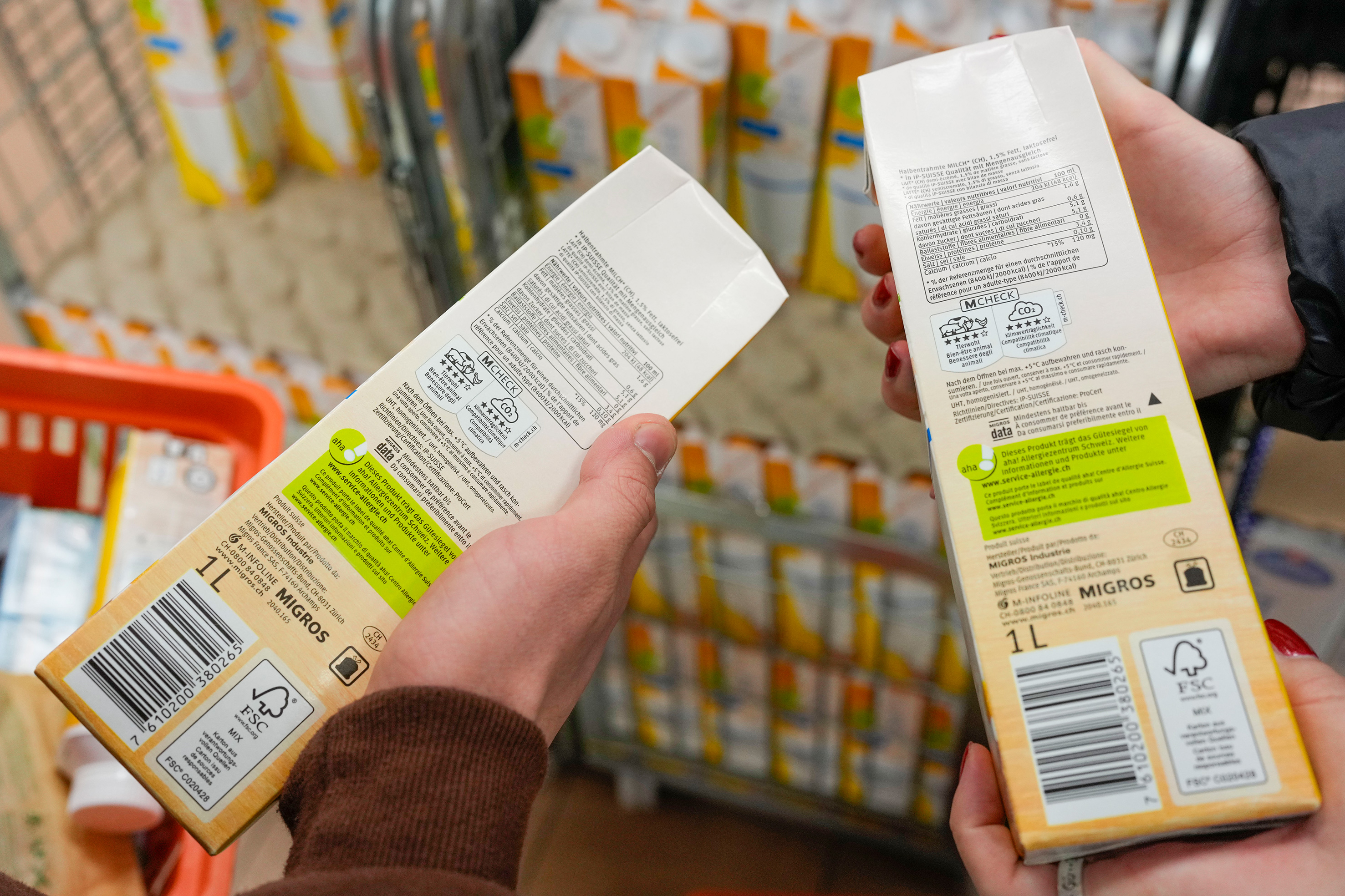 Lactose-free milk from aha!