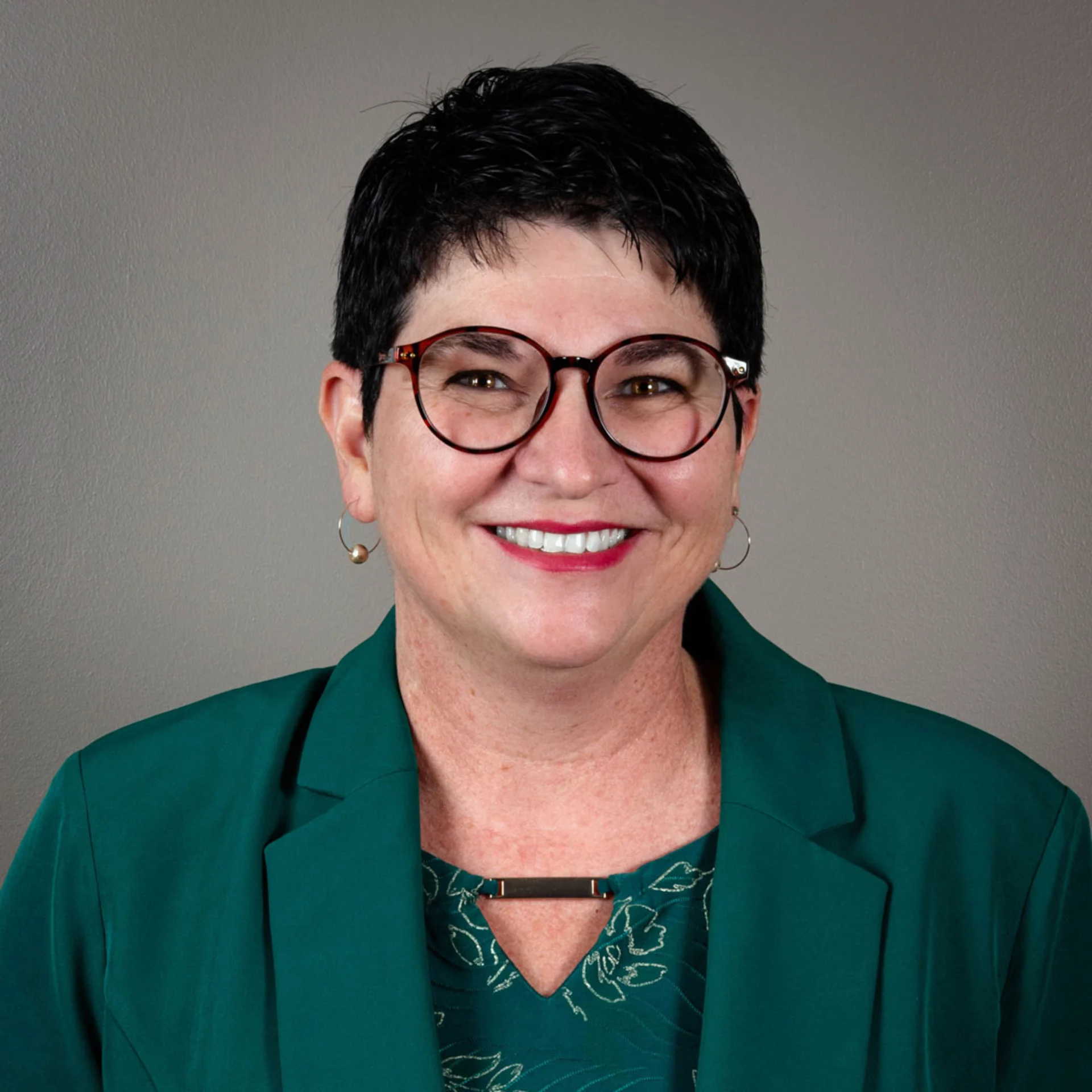 Portraitbild von Natalie Sarrasin