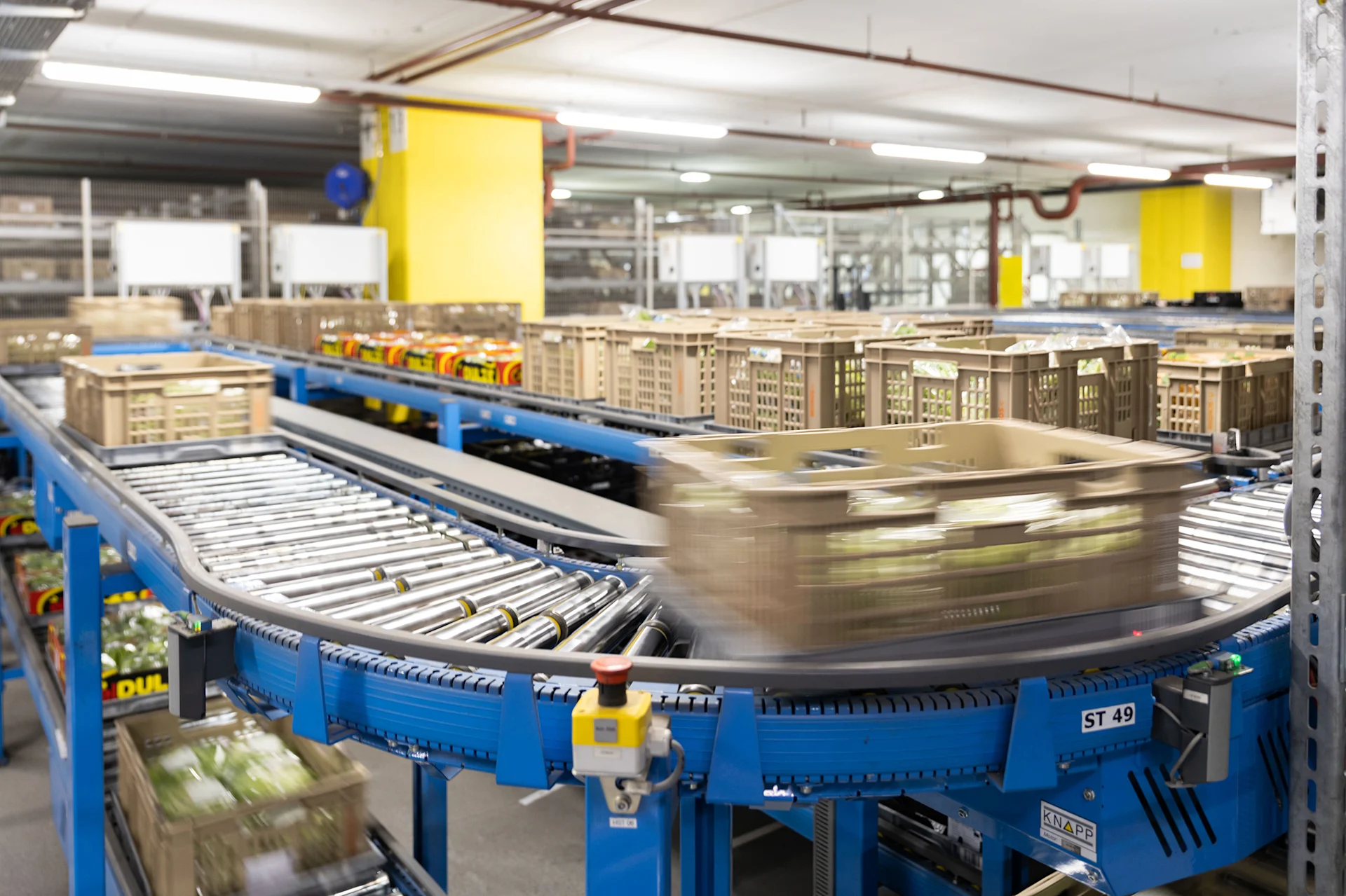 Sortieranlage in der Betriebszentrale der Migros Zürich