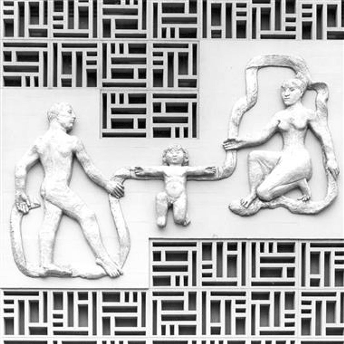 9-ZH-Oerlikon-Marktplatz-Relief-Die-Familie-Ch-Ba_uninger_28