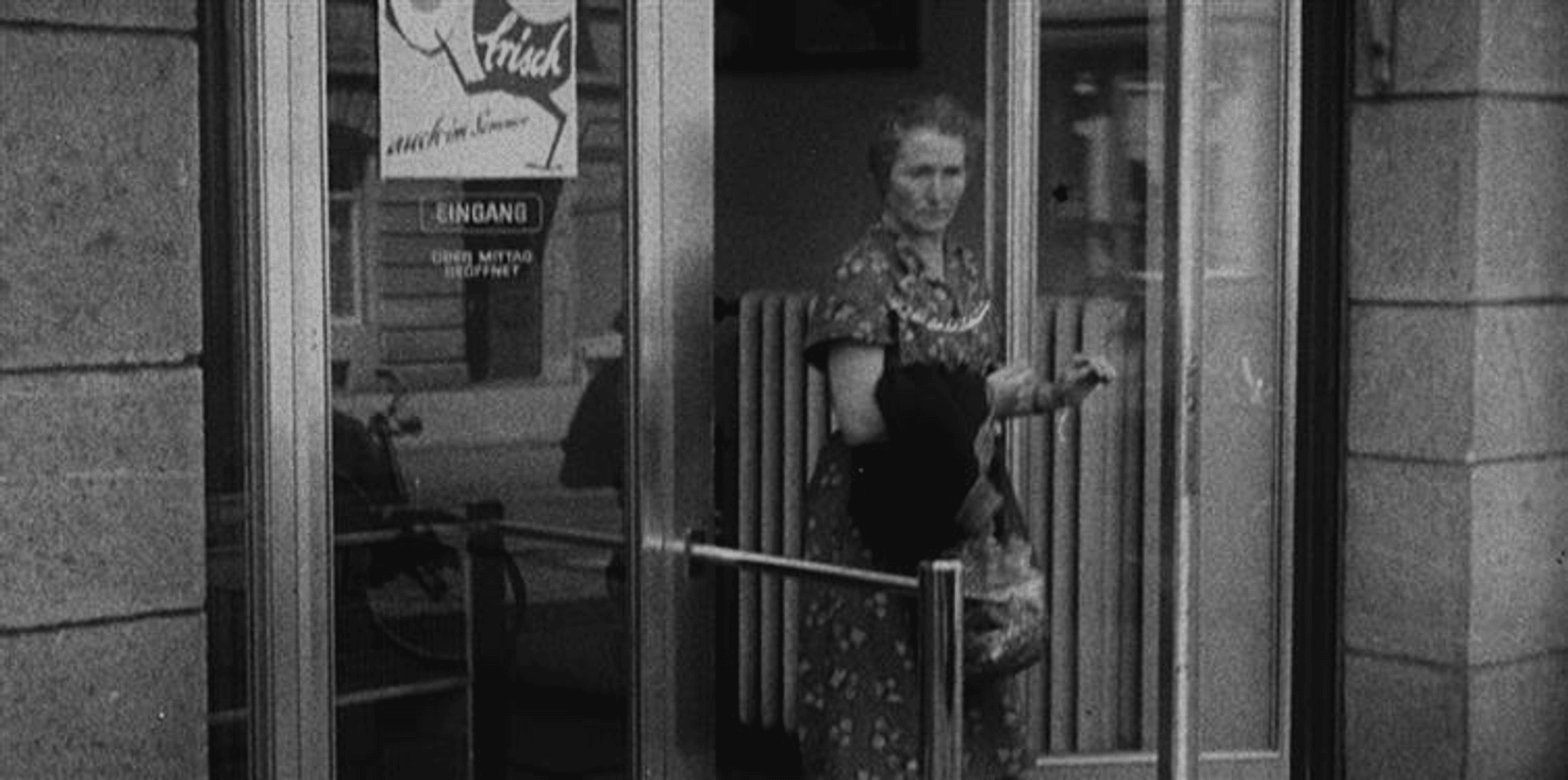 2_Familie_M_S-laden_2_t_ren