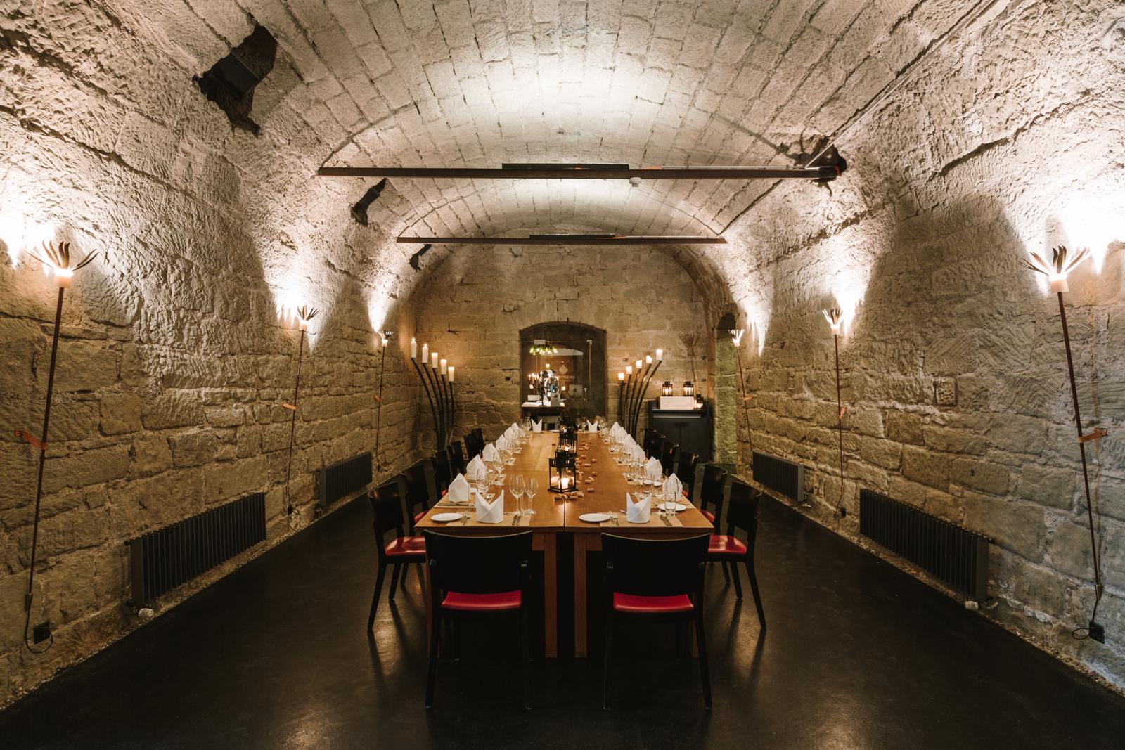 Festively laid table in the vaulted cellar in Gurtenpark